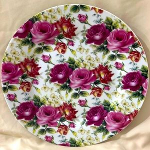 OLAFF PINK YELLOW and MAROON ROSES DINNER PLATE 10.75” Large. Beautiful. A1674.